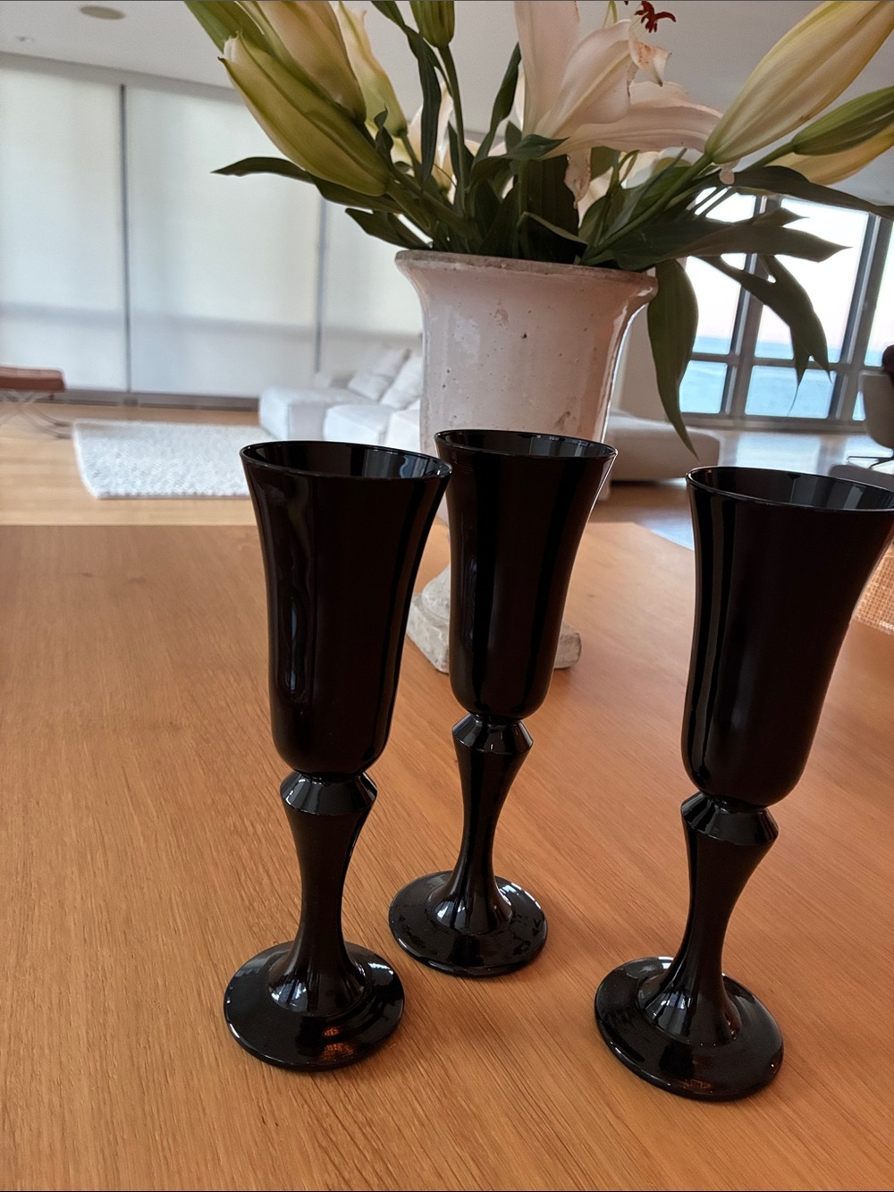 Black Glass Champagne Flutes - Set of 3